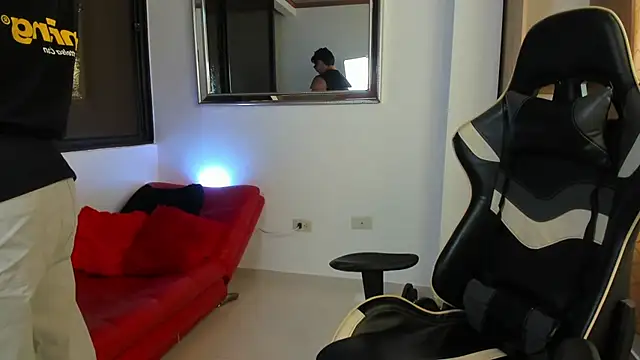 julian wallace online show from 03-06-26, 04:36