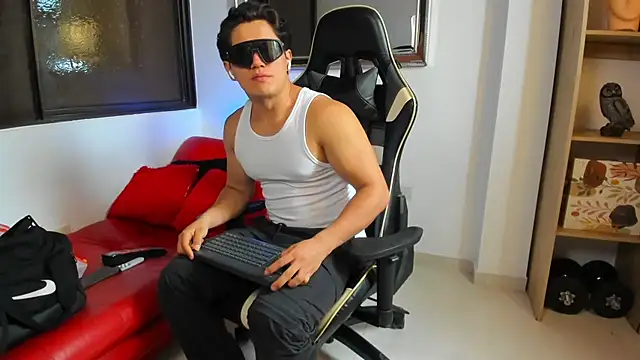 julian wallace online show from 03-12-26, 04:13