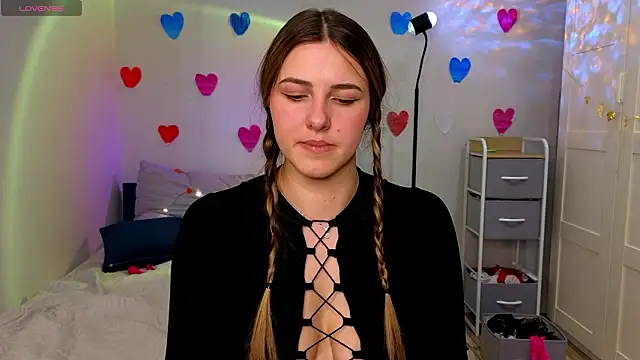 Snapshot of sophia_euphoriaa chatting on 02-05-26, 08:41 sophia euphoriaa online show from 02-05-26, 08:41