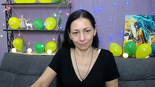 Snapshot of LiluGrants chatting on 01-13-25, 01:13 LiluGrants online show from 01-13-25, 01:13