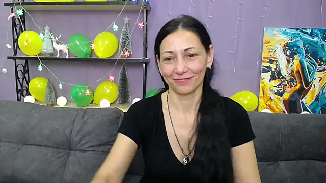 Snapshot of LiluGrants chatting on 01-13-25, 04:18 LiluGrants online show from 01-13-25, 04:18