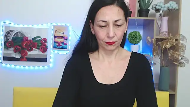 Snapshot of LiluGrants chatting on 01-18-25, 02:14 LiluGrants online show from 01-18-25, 02:14