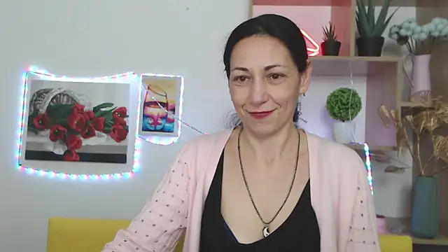 Snapshot of LiluGrants chatting on 01-19-25, 01:21 LiluGrants online show from 01-19-25, 01:21