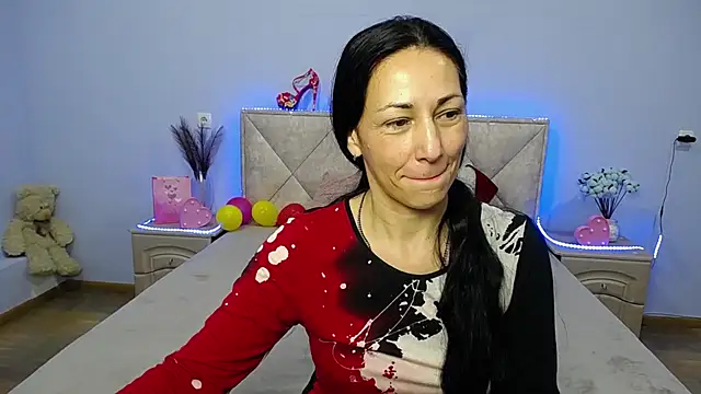 Snapshot of LiluGrants chatting on 01-22-25, 10:40 LiluGrants online show from 01-22-25, 10:40
