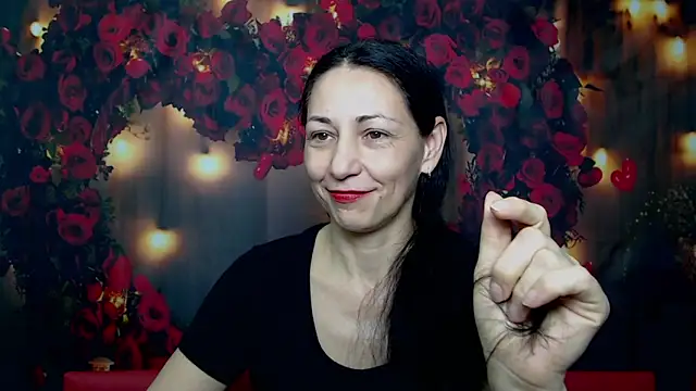 Snapshot of LiluGrants chatting on 02-06-25, 01:49 LiluGrants online show from 02-06-25, 01:49