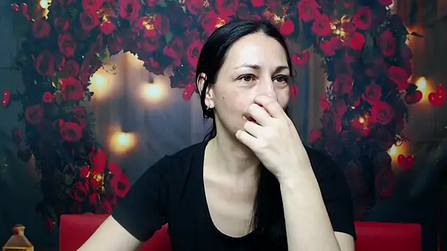 Snapshot of LiluGrants chatting on 02-13-25, 04:32 LiluGrants online show from 02-13-25, 04:32