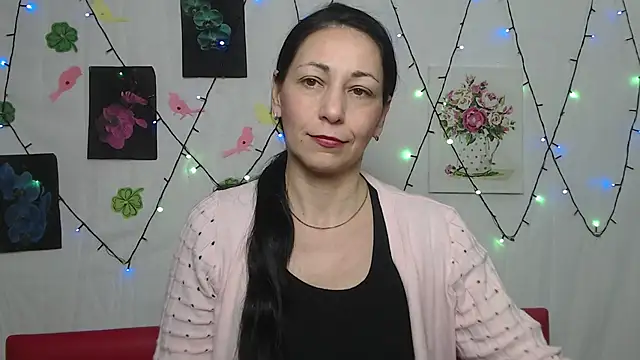 Snapshot of LiluGrants chatting on 03-22-25, 01:32 LiluGrants online show from 03-22-25, 01:32