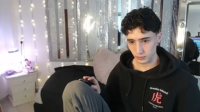 gojo satoru 18 online show from 02-12-25, 11:51