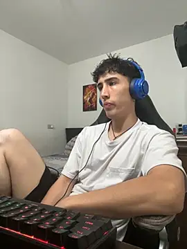 gojo satoru 18 online show from 10-15-25, 04:18