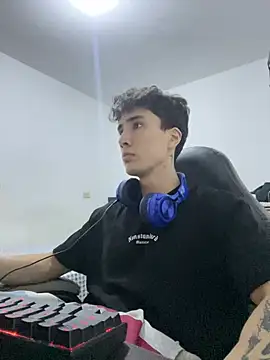 Snapshot of gojo_satoru_18 chatting on 02-09-26, 02:37 gojo satoru 18 online show from 02-09-26, 02:37