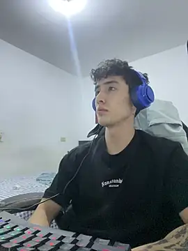 Snapshot of gojo_satoru_18 chatting on 02-17-26, 02:30 gojo satoru 18 online show from 02-17-26, 02:30