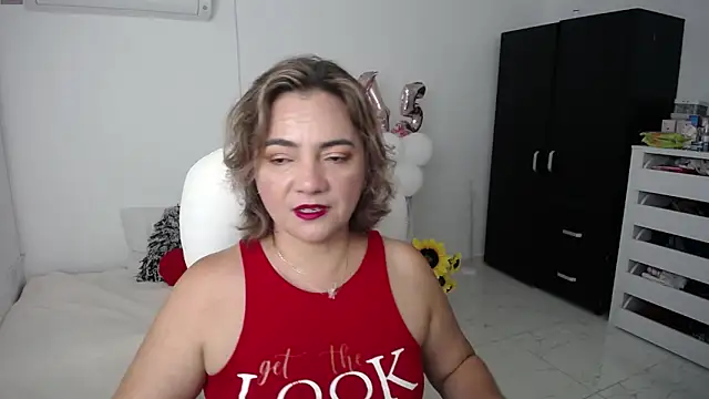 Chiraz hasnaa online show from 01-26-25, 11:08