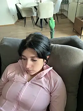 Lena Lang online show from 11-19-25, 11:32