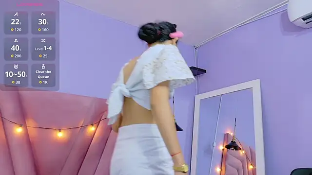 Beautifulskinny18 online show from 10-08-25, 07:55