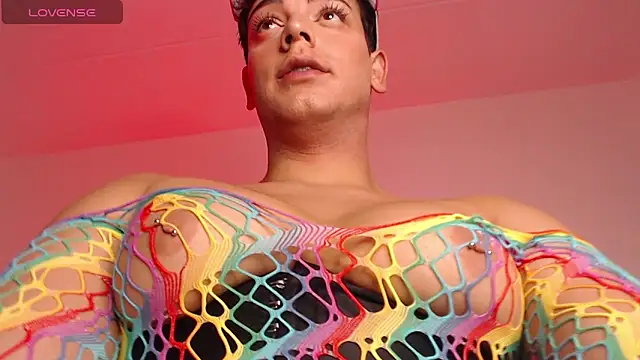 Snapshot of Logan_cocky chatting on 10-24-25, 02:19 Logan cocky online show from 10-24-25, 02:19