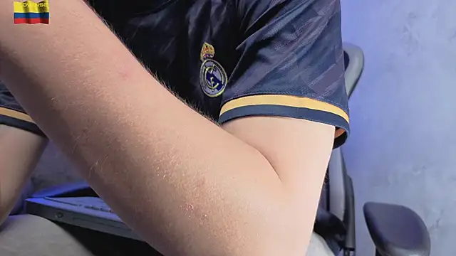 Yeiko Romero  online show from 04-15-26, 08:09