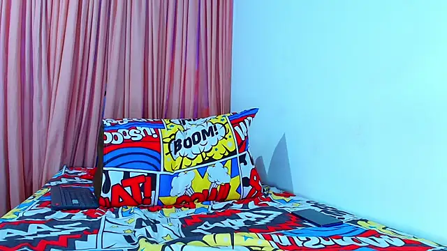 Thomass00 online show from 12-31-24, 01:52