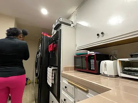 Snapshot of wynterheat chatting on 01-25-25, 02:26 wynterheat online show from 01-25-25, 02:26