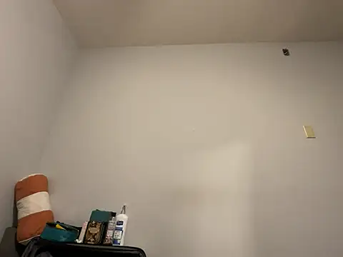 Snapshot of wynterheat chatting on 02-16-25, 03:15 wynterheat online show from 02-16-25, 03:15