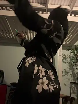 Snapshot of wynterheat chatting on 03-02-25, 10:56 wynterheat online show from 03-02-25, 10:56