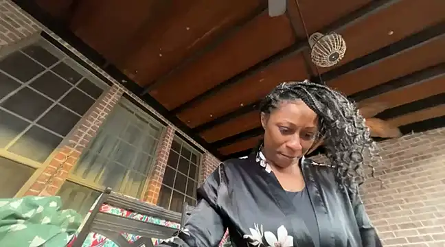 Snapshot of wynterheat chatting on 03-05-25, 12:05 wynterheat online show from 03-05-25, 12:05