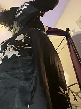 Snapshot of wynterheat chatting on 03-15-25, 11:40 wynterheat online show from 03-15-25, 11:40