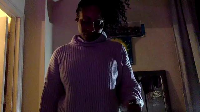 Snapshot of wynterheat chatting on 03-16-25, 06:20 wynterheat online show from 03-16-25, 06:20