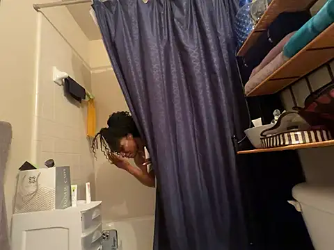 Snapshot of wynterheat chatting on 03-17-25, 04:19 wynterheat online show from 03-17-25, 04:19