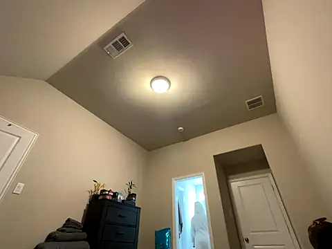 Snapshot of wynterheat chatting on 12-01-25, 05:18 wynterheat online show from 12-01-25, 05:18