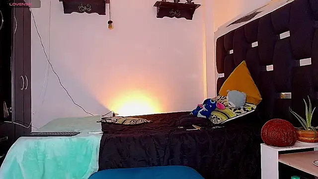 Snapshot of RyanRizzo chatting on 12-20-24, 08:34 RyanRizzo online show from 12-20-24, 08:34