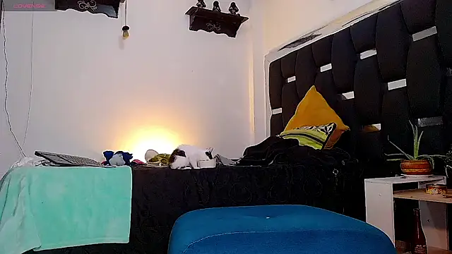 Snapshot of RyanRizzo chatting on 12-26-24, 08:32 RyanRizzo online show from 12-26-24, 08:32