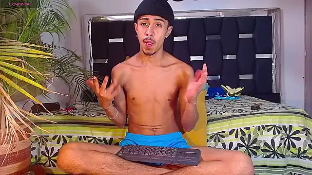 Snapshot of RyanRizzo chatting on 01-30-25, 09:14 RyanRizzo online show from 01-30-25, 09:14