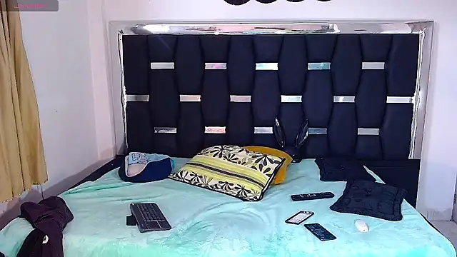 Snapshot of RyanRizzo chatting on 02-10-25, 09:04 RyanRizzo online show from 02-10-25, 09:04