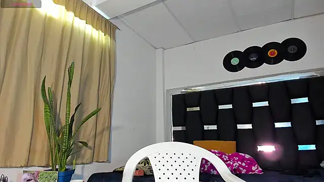 Snapshot of RyanRizzo chatting on 03-12-25, 01:08 RyanRizzo online show from 03-12-25, 01:08