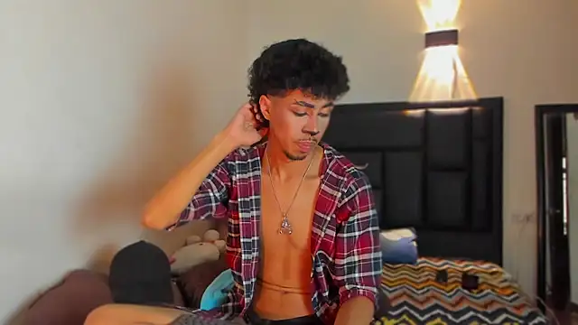 Snapshot of RyanRizzo chatting on 10-30-25, 12:50 RyanRizzo online show from 10-30-25, 12:50