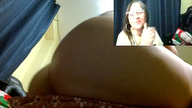 Snapshot of milf_ann48 chatting on 01-02-25, 03:26 milf ann48 online show from 01-02-25, 03:26