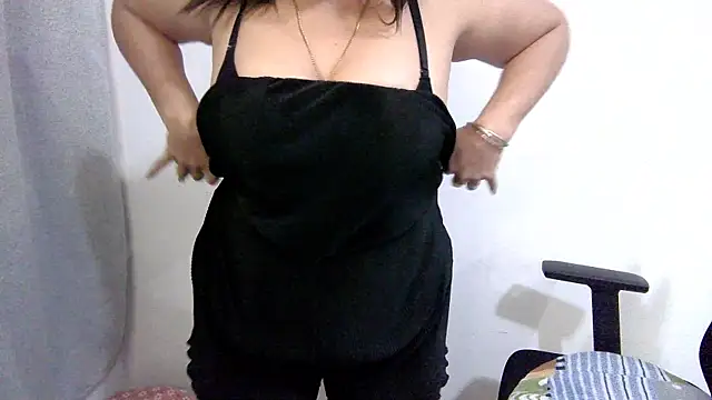 Snapshot of milf_ann48 chatting on 09-25-25, 01:09 milf ann48 online show from 09-25-25, 01:09
