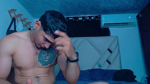 Rich boy01 online show from 01-30-25, 11:02