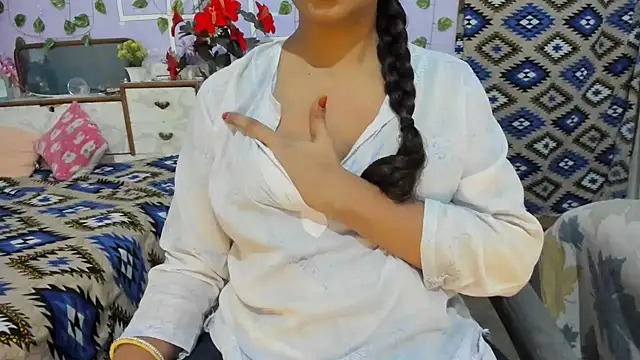 aarjulove online show from 07-19-26, 12:42