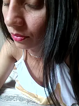 Nandasant09 online show from 11-24-25, 04:07