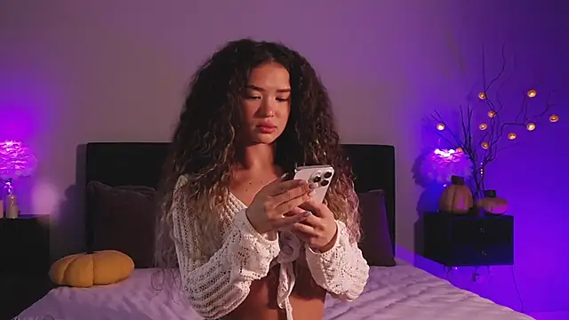 Snapshot of Denise_Garciia chatting on 11-05-25, 11:43 Denise Garciia online show from 11-05-25, 11:43