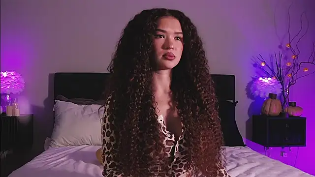 Snapshot of Denise_Garciia chatting on 11-12-25, 12:16 Denise Garciia online show from 11-12-25, 12:16