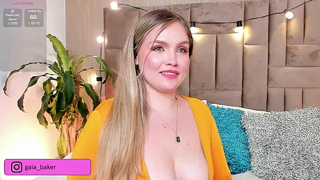 Snapshot of GaiaBaker chatting on 02-13-25, 04:22 GaiaBaker online show from 02-13-25, 04:22