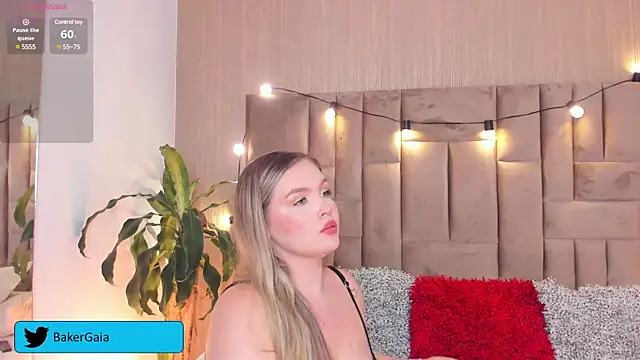 Snapshot of GaiaBaker chatting on 02-15-25, 10:33 GaiaBaker online show from 02-15-25, 10:33