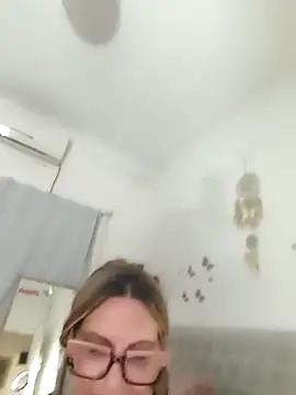 lolavalecuatro online show from 03-13-26, 11:11