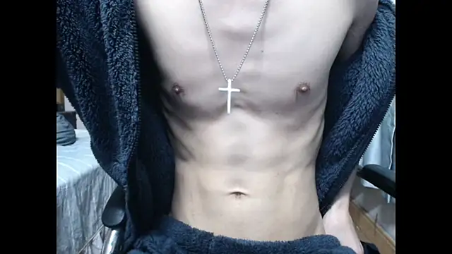 wujiaxing22 online show from 12-23-24, 01:03