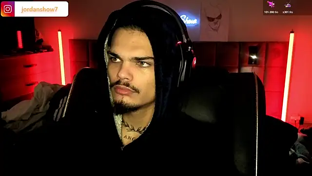 Snapshot of JordanShow chatting on 11-05-25, 03:34 JordanShow online show from 11-05-25, 03:34