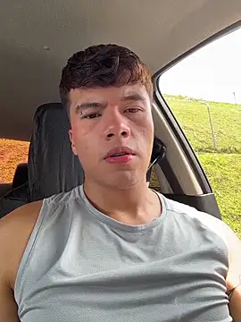 Snapshot of Logan_smith1 chatting on 02-09-26, 04:11 Logan smith1 online show from 02-09-26, 04:11