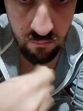 Snapshot of GrofLicno chatting on 01-26-25, 07:41 GrofLicno online show from 01-26-25, 07:41