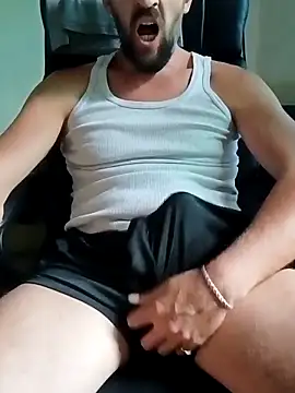 Snapshot of GrofLicno chatting on 09-24-25, 01:58 GrofLicno online show from 09-24-25, 01:58